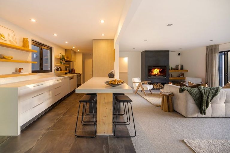 Photo of property in 17 Mooney Road, Speargrass Flat, Queenstown, 9371