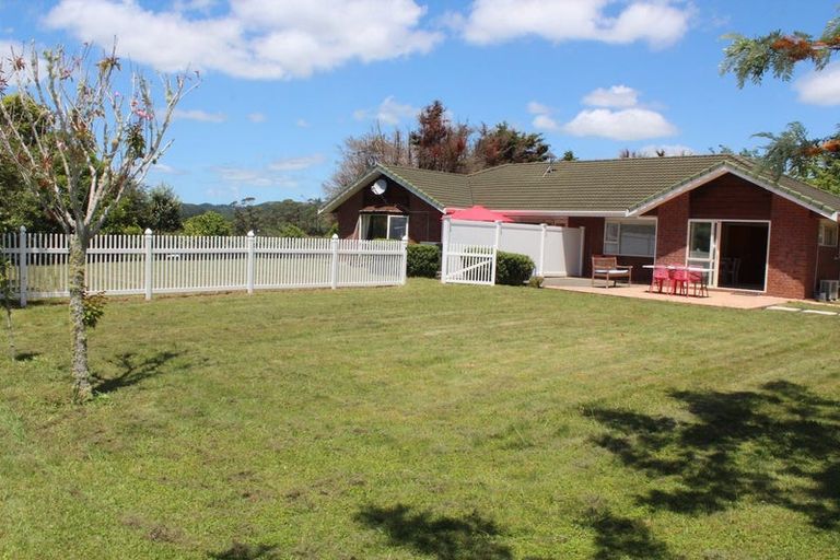 Photo of property in 38 Henson Road, Whitford, Howick, 2571