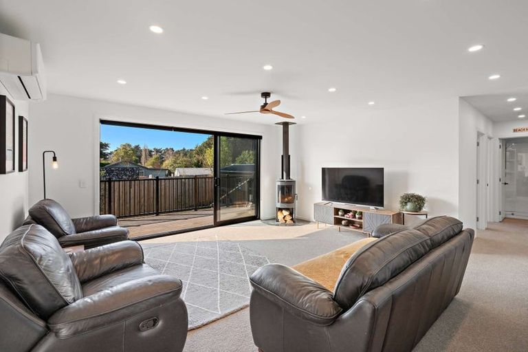 Photo of property in 5 Beach Crescent, Waikuku Beach, 7473