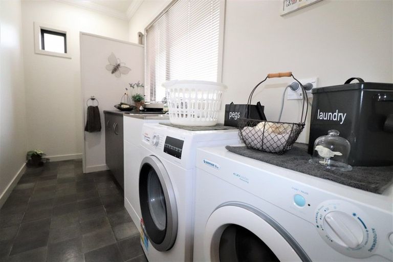 Photo of property in 30 Benzie Road, Woodlands, Invercargill, 9871