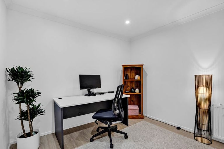 Photo of property in 26a Smith Road, Merrilands, New Plymouth, 4312