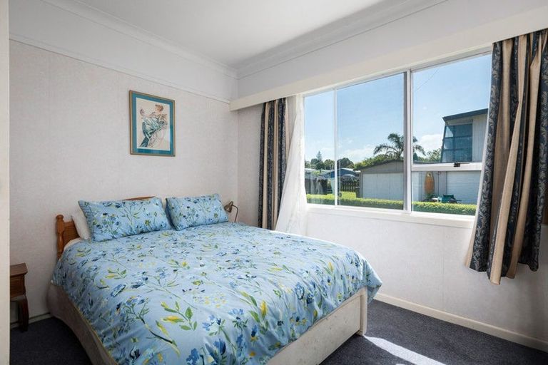 Photo of property in 29 Roretana Drive, Athenree, Katikati, 3177