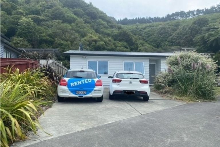 Photo of property in 64 Peterhouse Street, Tawa, Wellington, 5028