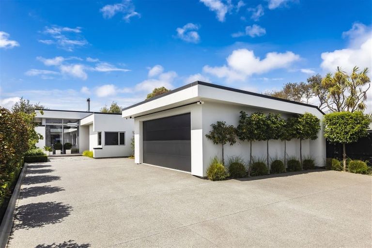 Photo of property in 176 Idris Road, Strowan, Christchurch, 8052