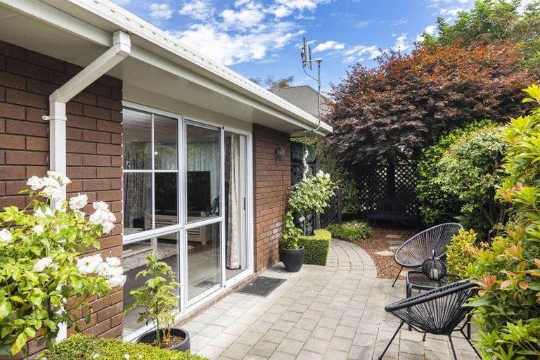 Photo of property in 1/5a Regency Crescent, Redwood, Christchurch, 8051