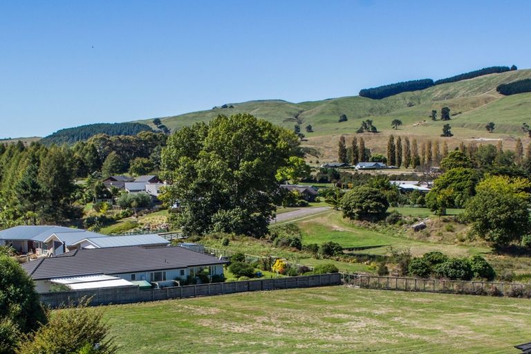 Photo of property in 113 Lisland Drive, Kinloch, Taupo, 3377