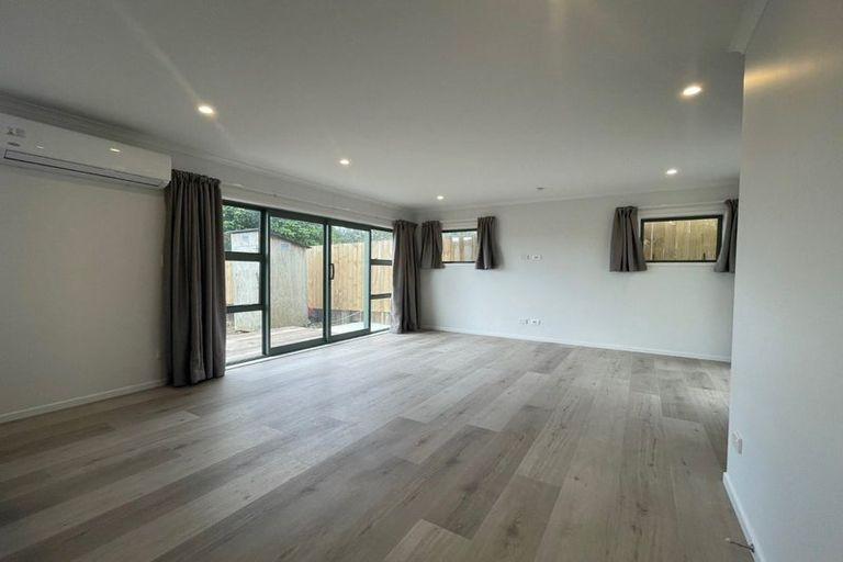 Photo of property in 51 Verran Road, Birkenhead, Auckland, 0626