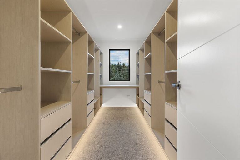 Photo of property in 7 Kina Place, Long Bay, Auckland, 0630