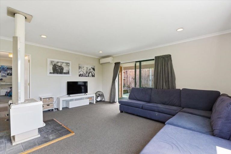 Photo of property in 11 D'urville Way, Welcome Bay, Tauranga, 3112