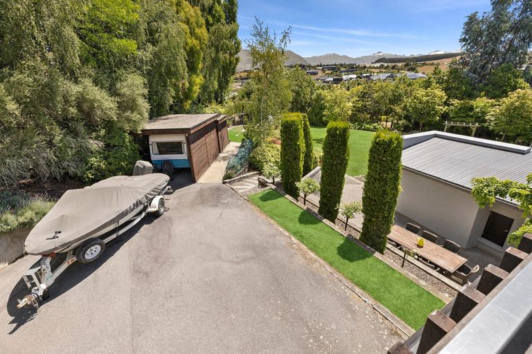 Photo of property in 691 Aubrey Road, Albert Town, Wanaka, 9305