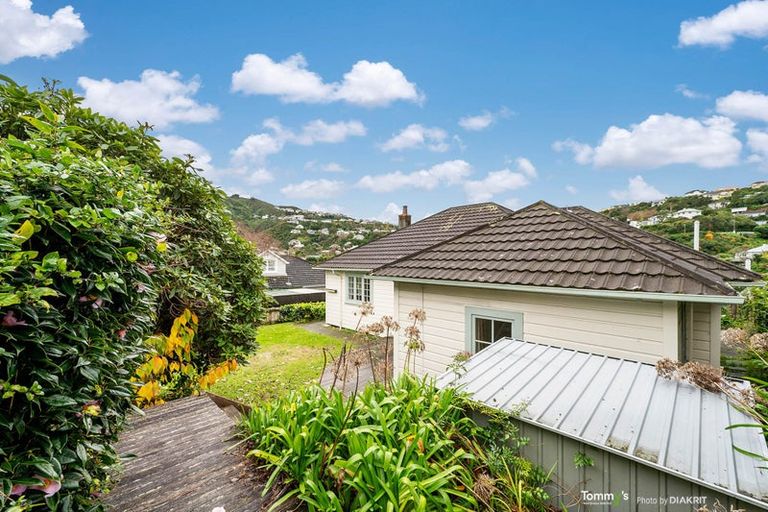 Photo of property in 14 Delhi Crescent, Khandallah, Wellington, 6035