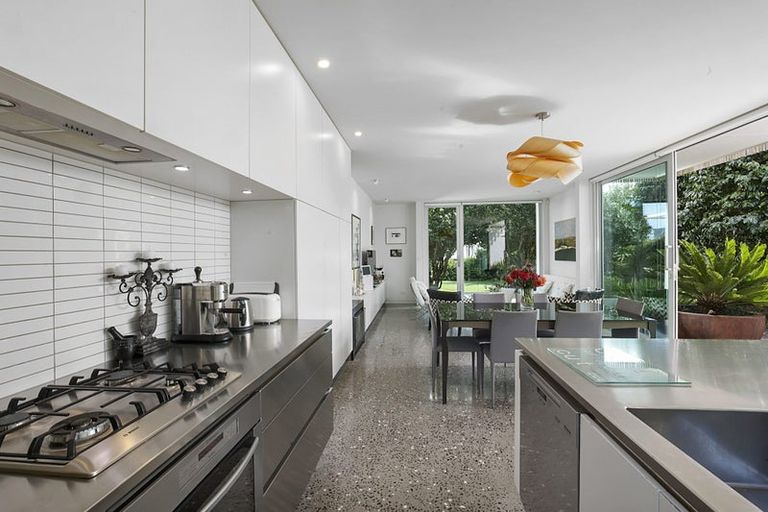 Photo of property in 79 Buller Street, New Plymouth, 4312