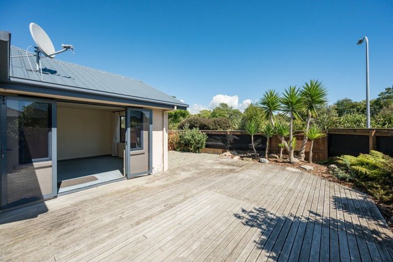 Photo of property in 16 Allport Place, Stoke, Nelson, 7011