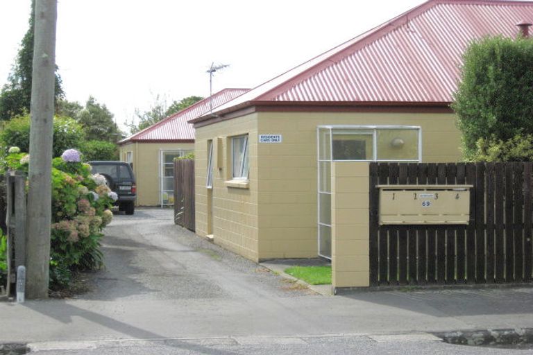 Photo of property in 2/69 Grenville Street, Waltham, Christchurch, 8011