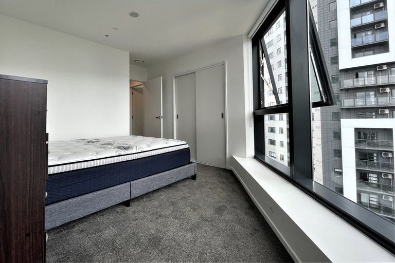 Photo of property in 801/18 Saint Martins Lane, Grafton, Auckland, 1010