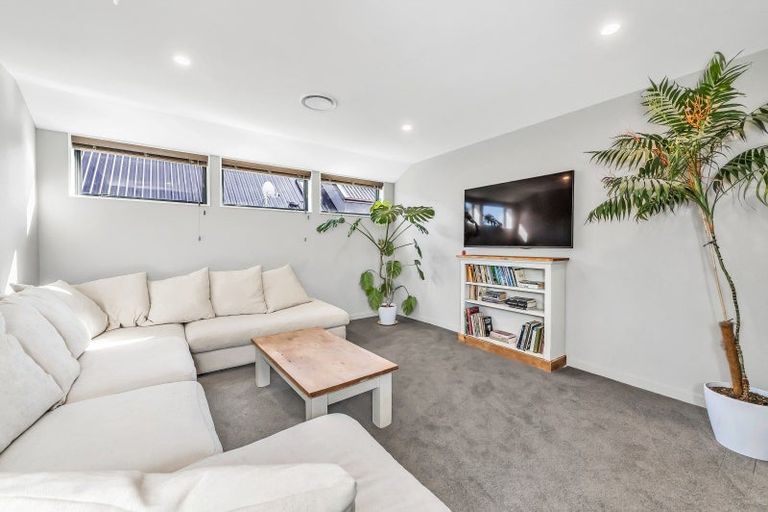 Photo of property in 28 Hollard Crescent, Lincoln, 7608