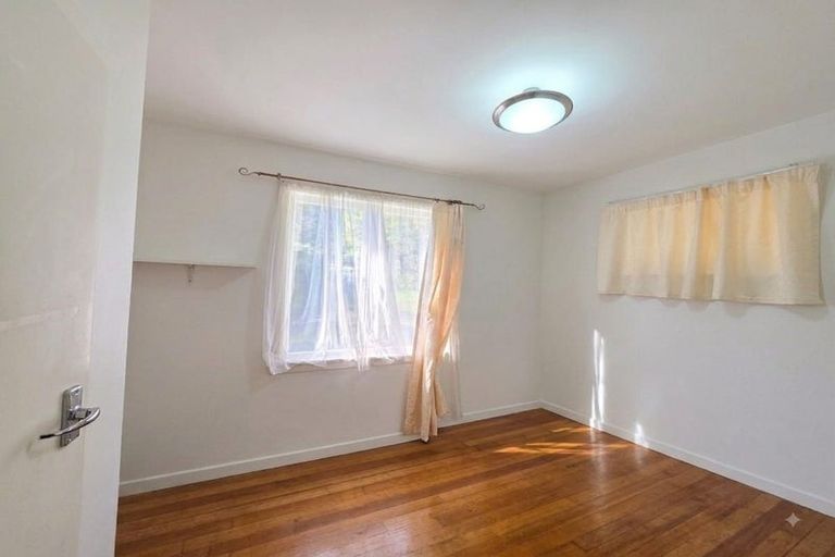 Photo of property in 1/26 Richards Avenue, Forrest Hill, Auckland, 0620