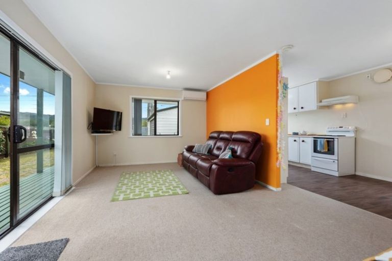 Photo of property in 36a Palmer Crescent, Silverstream, Upper Hutt, 5019