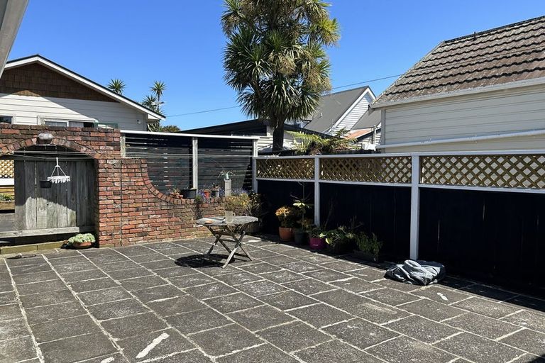Photo of property in 72 Constable Street, Newtown, Wellington, 6021