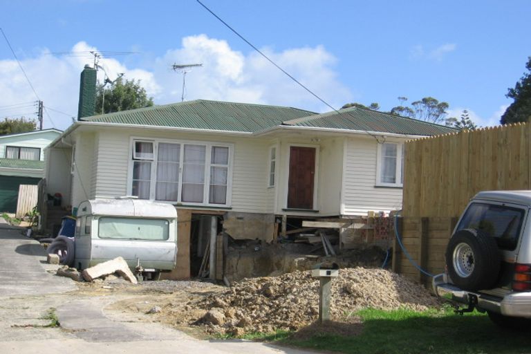 Photo of property in 7 Sarona Avenue, Glen Eden, Auckland, 0602