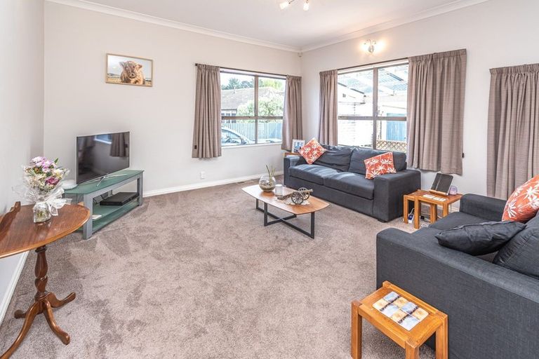 Photo of property in 10 Gonville Avenue, Gonville, Whanganui, 4501
