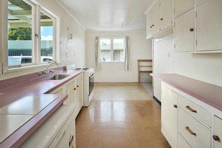 Photo of property in 104 Ballantyne Street, Frimley, Hastings, 4120