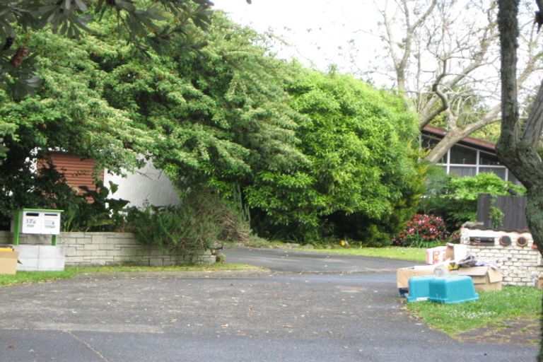 Photo of property in 15 Corolu Place, Conifer Grove, Takanini, 2112