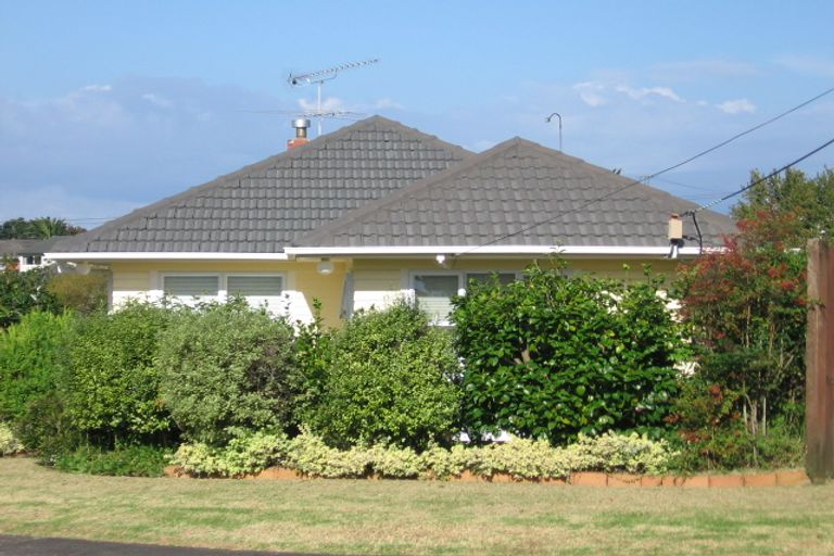 Photo of property in 55 Fairmount Road, Titirangi, Auckland, 0604