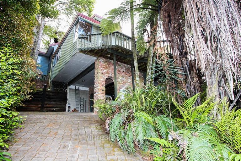 Photo of property in 32 Okareka Loop Road, Lake Okareka, Rotorua, 3076