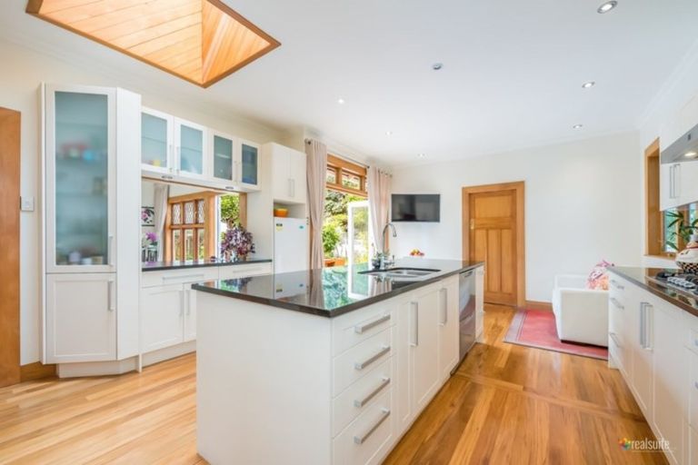 Photo of property in 70 Penrose Street, Woburn, Lower Hutt, 5010