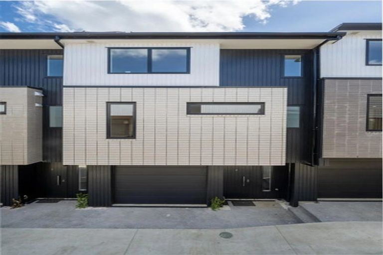 Photo of property in 3/8 Bennett Road, Pakuranga, Auckland, 2010