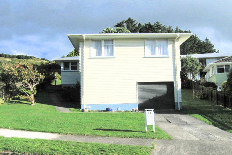 Photo of property in 20 Carnavon Place, Cannons Creek, Porirua, 5024