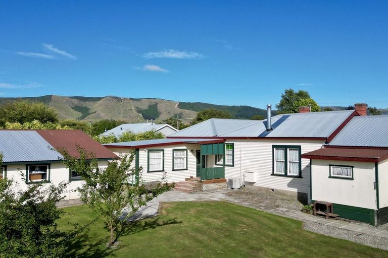 Photo of property in 3 Naylor Street, Waimate, 7924