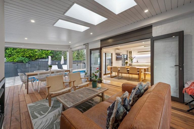 Photo of property in 4 Milford Park Place, Milford, Auckland, 0620