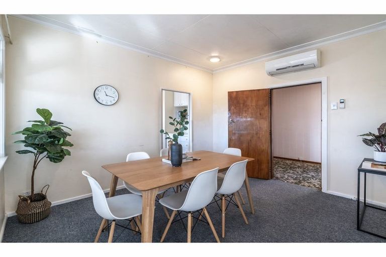 Photo of property in 2 Swan Street, Gore, 9710