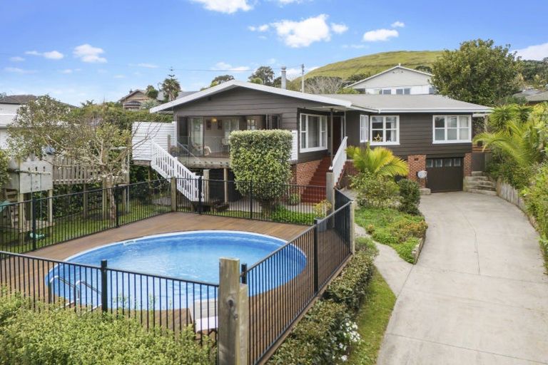 Photo of property in 97 Wallace Road, Mangere Bridge, Auckland, 2022