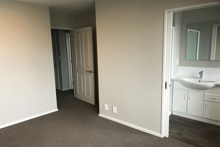 Photo of property in 1/66 Packe Street, Edgeware, Christchurch, 8013