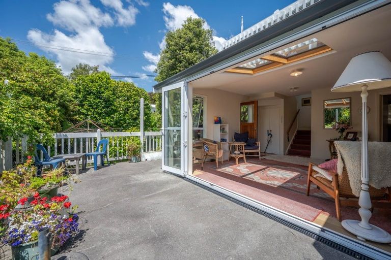 Photo of property in 4 Watson Street, Akaroa, 7520
