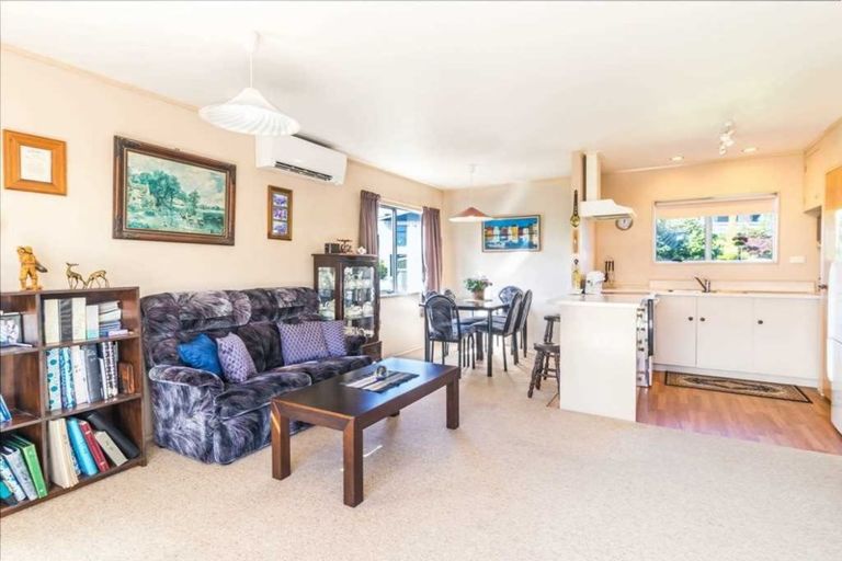 Photo of property in 2/26 Tobin Place, Richmond Heights, Taupo, 3330