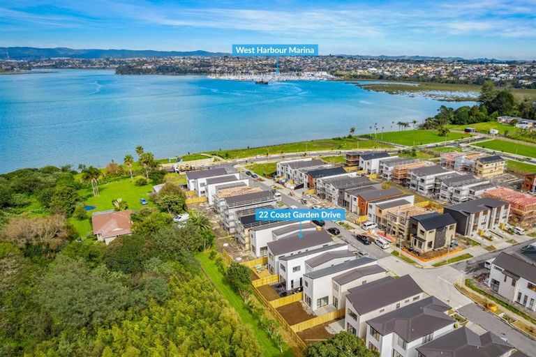 Photo of property in 22 Coast Garden Drive, Hobsonville, Auckland, 0616