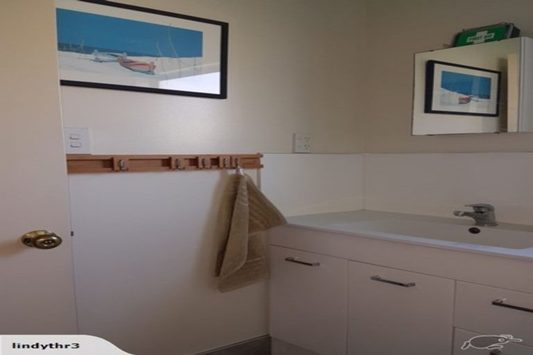 Photo of property in 8c Farnworth Avenue, Holdens Bay, Rotorua, 3010