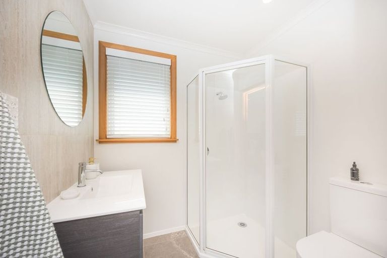Photo of property in 23 Saint Albans Avenue, Hokowhitu, Palmerston North, 4410