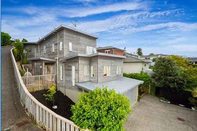 Photo of property in 52 Hastings Road, Mairangi Bay, Auckland, 0630