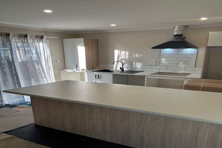 Photo of property in 77a Arahura Crescent, Waitangirua, Porirua, 5024