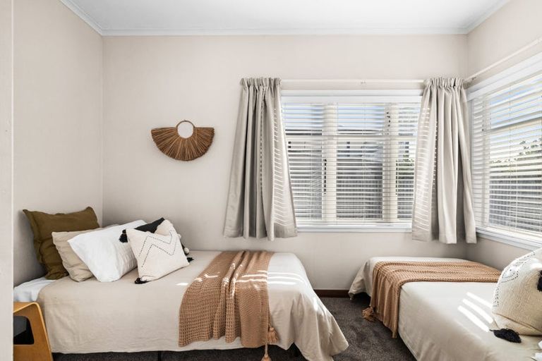 Photo of property in 37 Sanders Avenue, Marewa, Napier, 4110