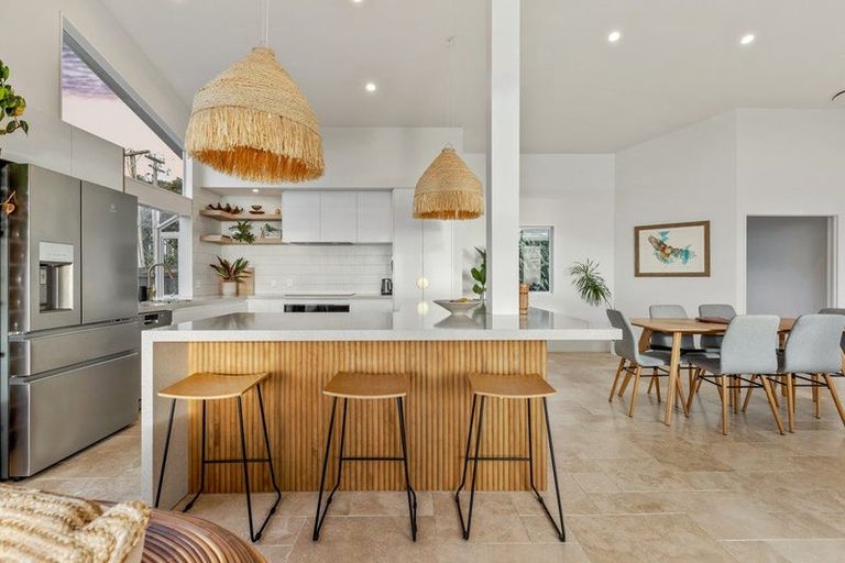 Photo of property in 77 Waitea Road, Muriwai, 0881