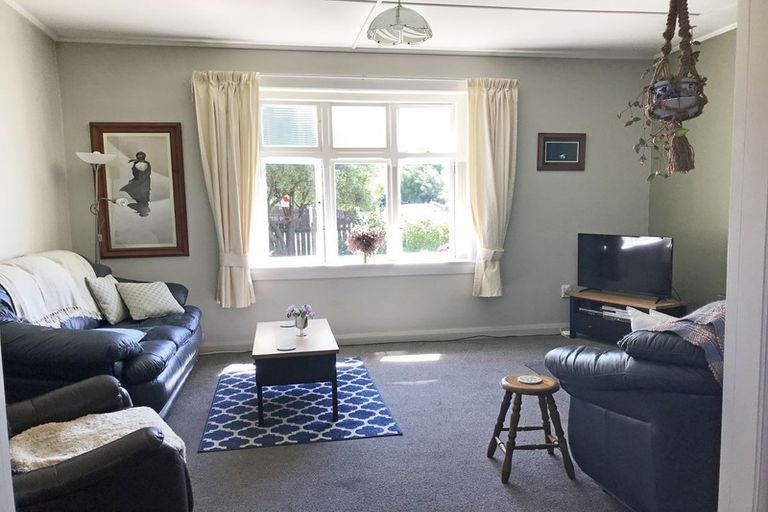 Photo of property in 61 Belt Street, Waimate, 7924