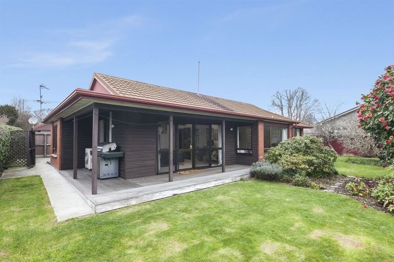 Photo of property in 68a Windermere Road, Papanui, Christchurch, 8053