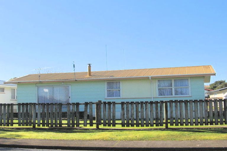 Photo of property in 12 Winiata Terrace, Papakura, 2110