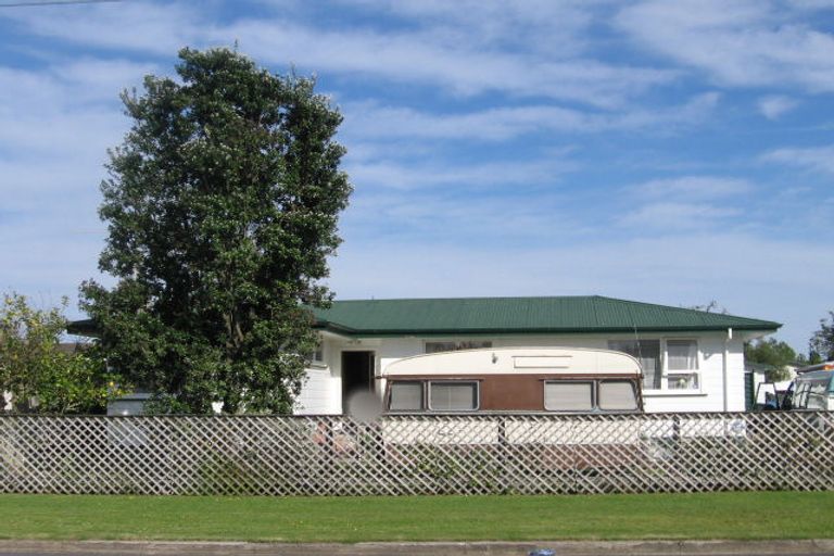 Photo of property in 11 Queens Road, Elgin, Gisborne, 4010